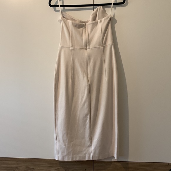 Aritzia Babaton Berlin Dress - Picture 4 of 7